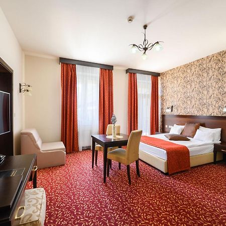 Hotel Aurum Hajdúszoboszló Eksteriør billede