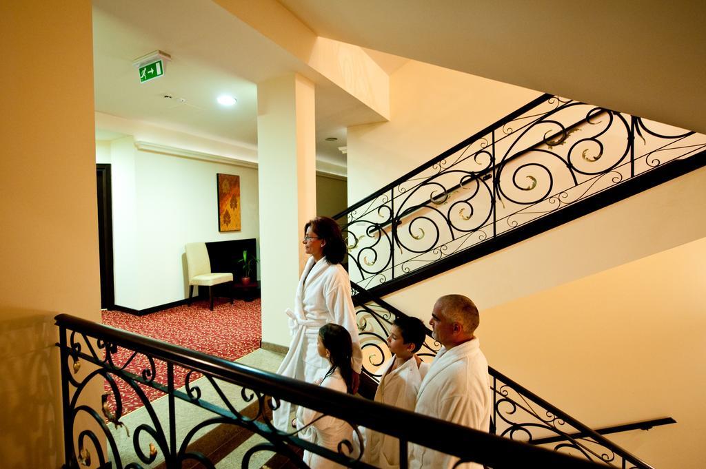 Hotel Aurum Hajdúszoboszló Eksteriør billede