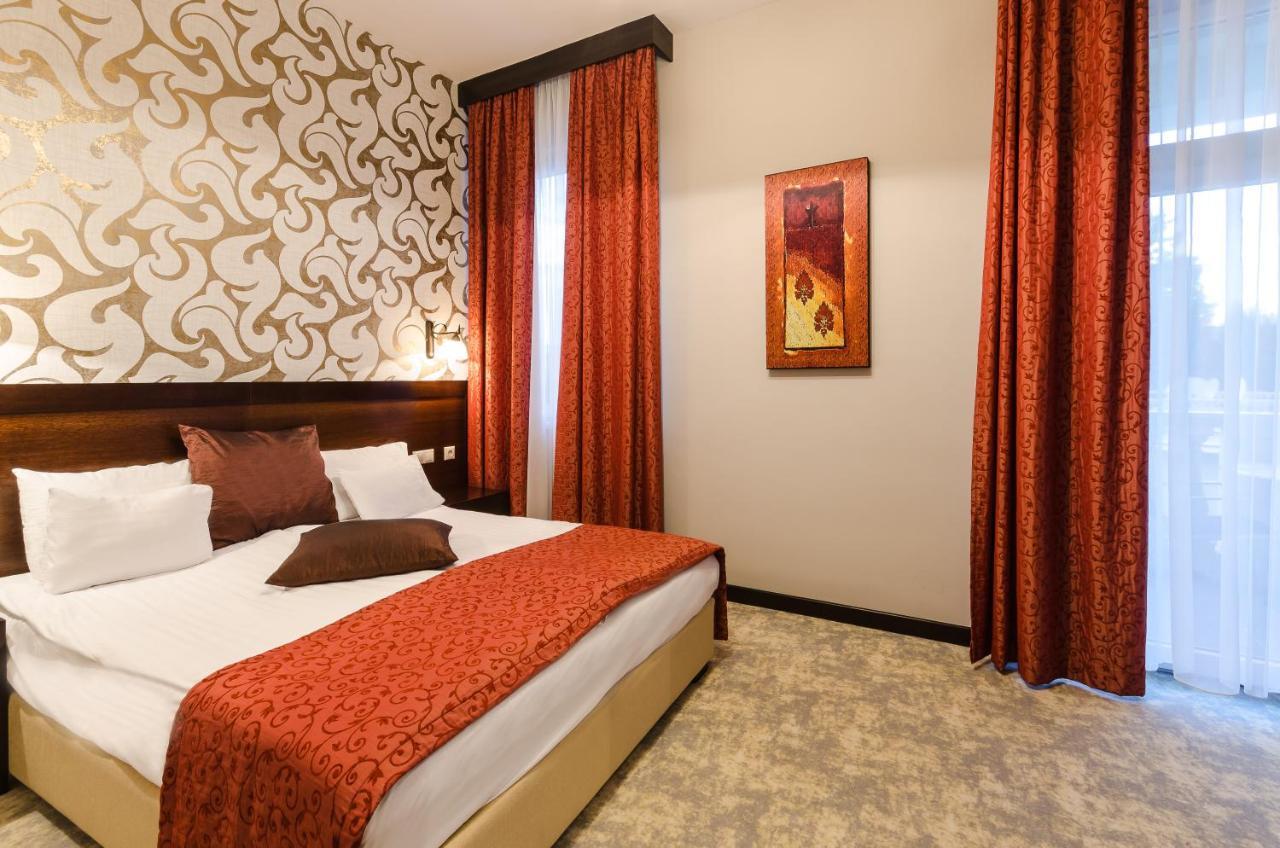 Hotel Aurum Hajdúszoboszló Eksteriør billede